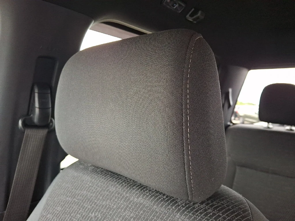 Used 2022 Agate Black Metallic Ford XLT image 18