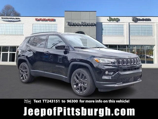 New 2026 Diamond Black Crystal Pearl-Coat Exterior Paint Jeep Limited image 1
