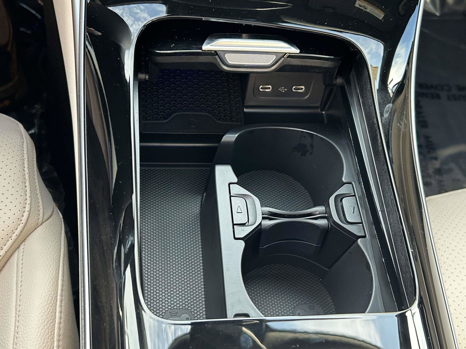 New 2026 Polar White Mercedes-Benz C 300 4MATIC® Sedan image 32