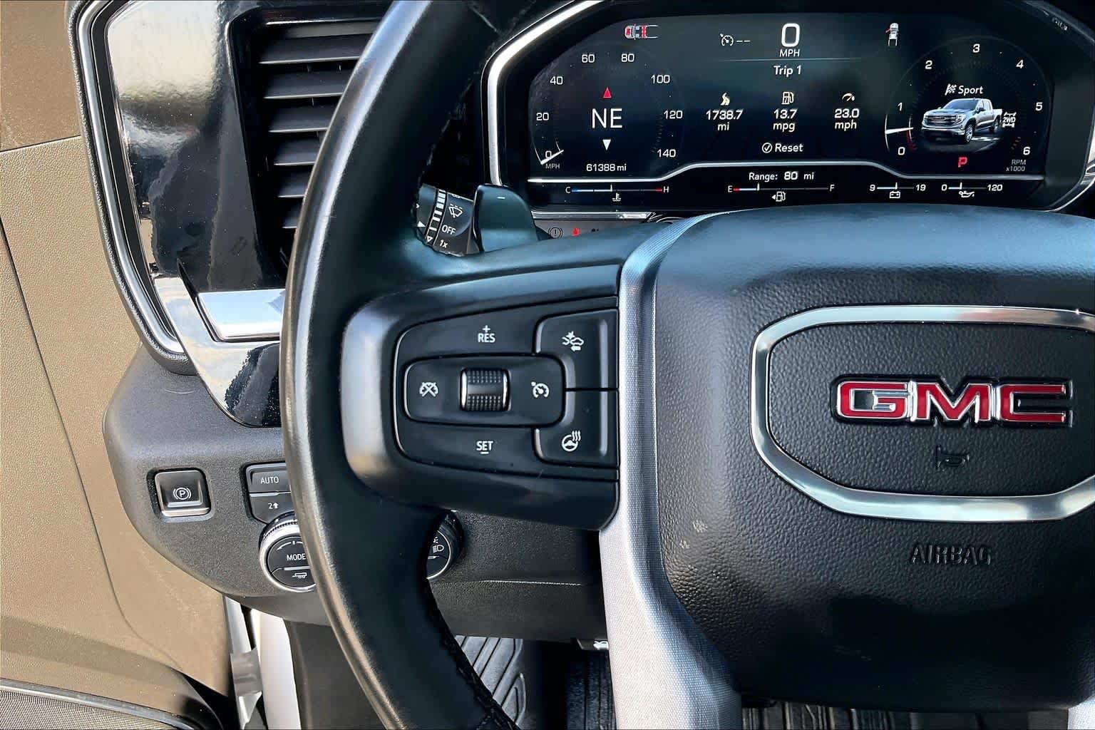 Used 2024 White Frost Tricoat GMC SLT image 23