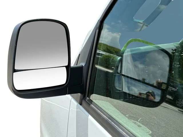 New 2026 Summit White Chevrolet WT image 10