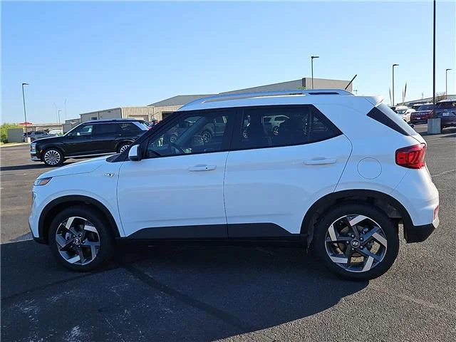 New 2026 Lunar White w/Black Roof Hyundai SEL image 2