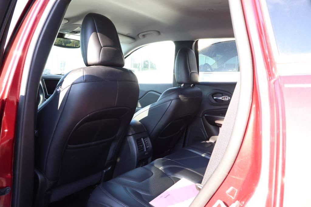 2021 Jeep Cherokee Latitude Lux - Photo 31