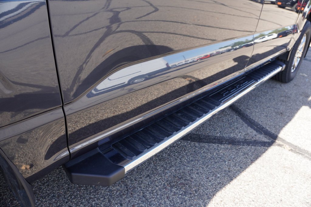 Used 2021 Quartz Metallic Ford Lariat image 15
