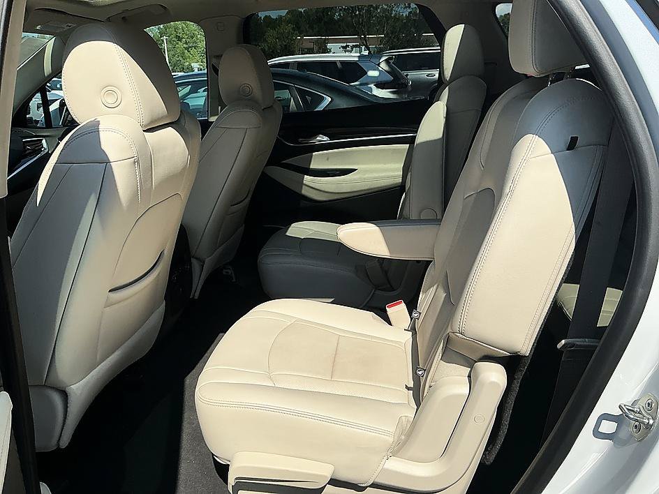 Used 2024 White Frost Tricoat Buick Essence image 24