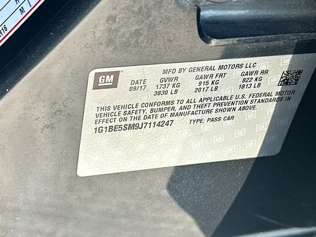 Used 2018 Graphite Metallic Chevrolet LT image 31
