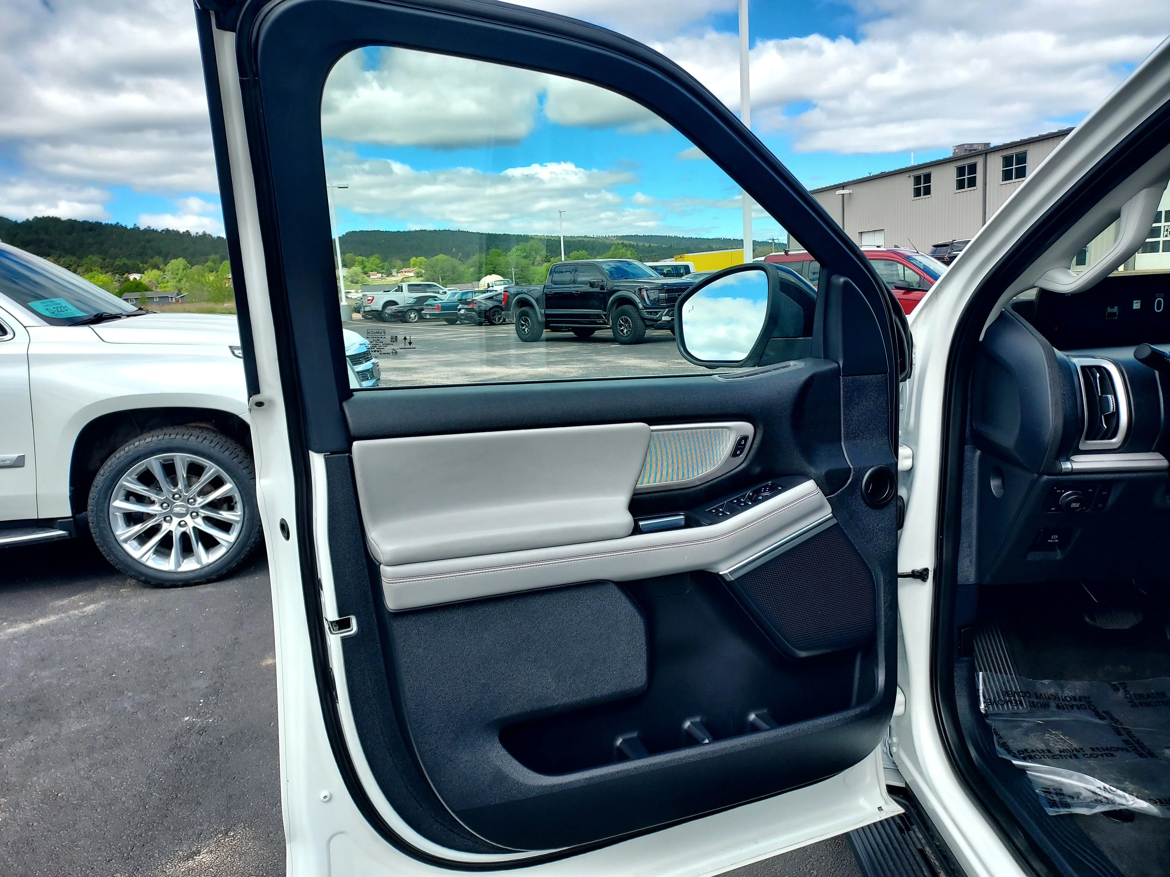 Used 2025 White Ford Active image 13