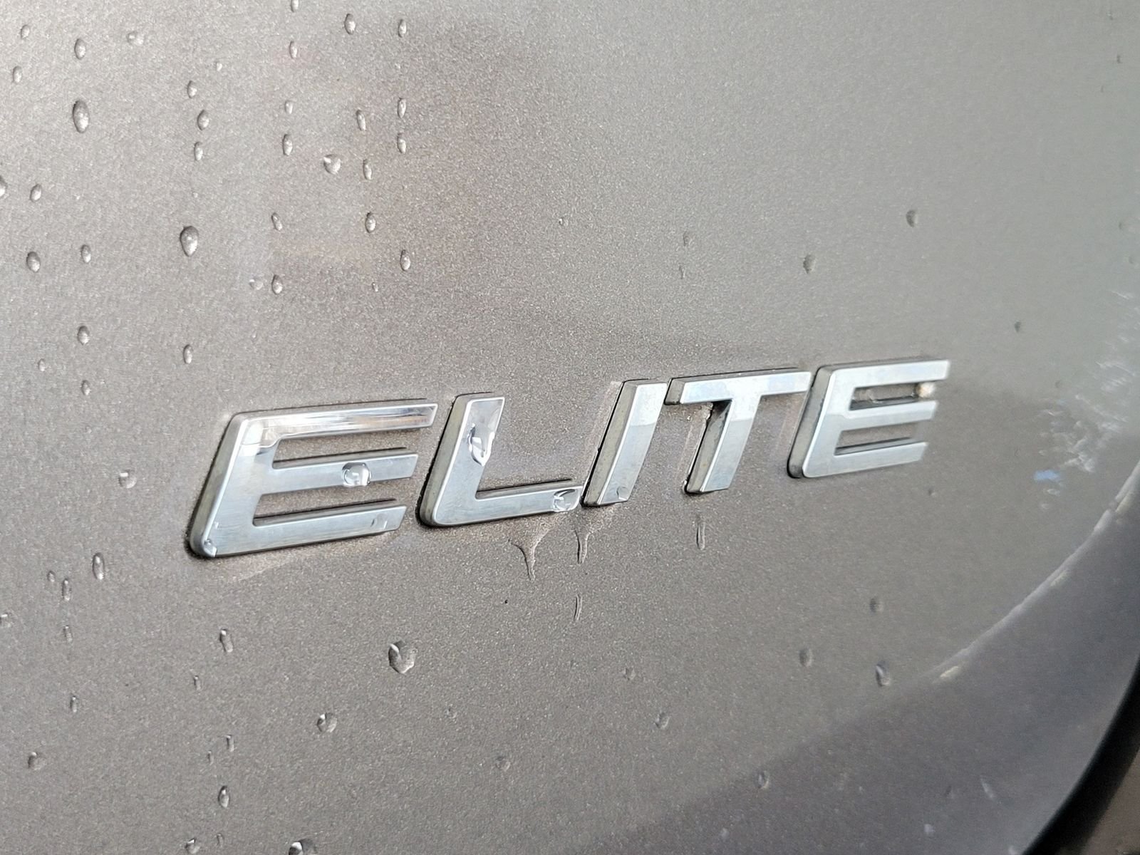 Used 2018  Honda Elite image 32