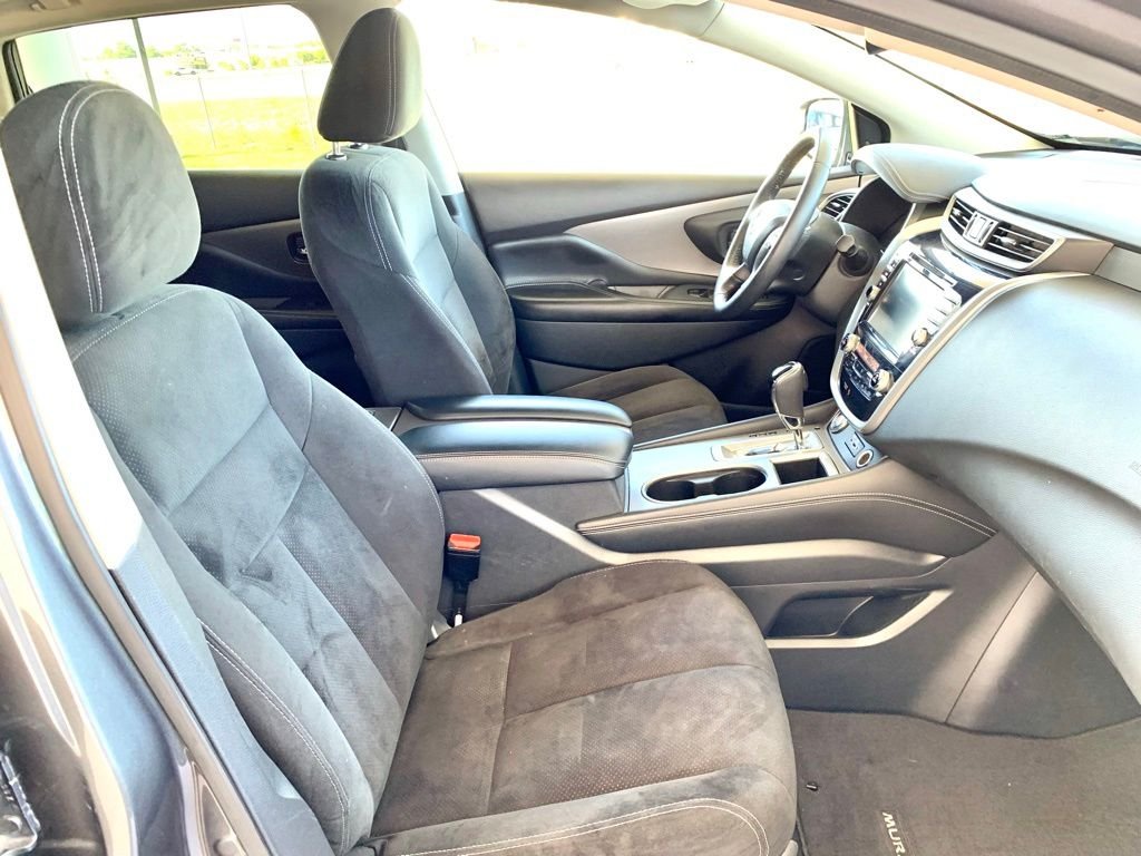 Used 2020 Gray Nissan SV image 27