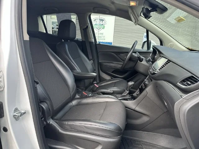 Used 2021 White Buick Preferred image 30