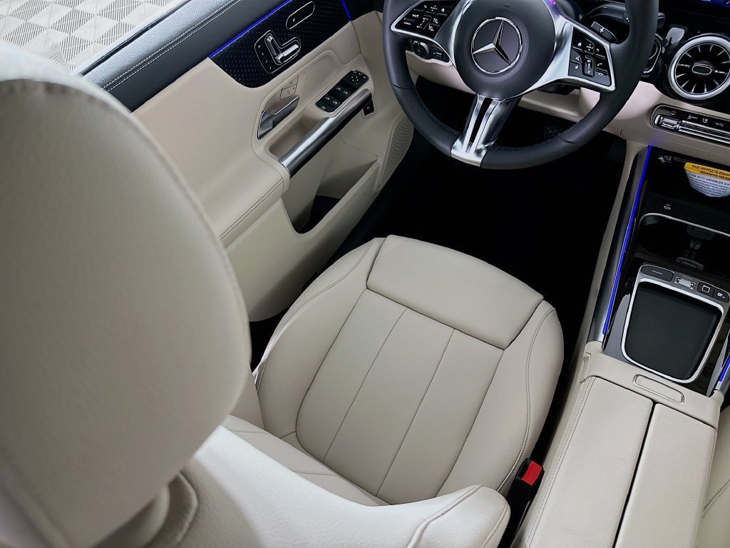 New 2026 Polar White Mercedes-Benz GLA 250 image 51