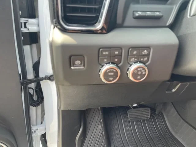 New 2026 Glacier White Tricoat GMC Denali Ultimate image 10