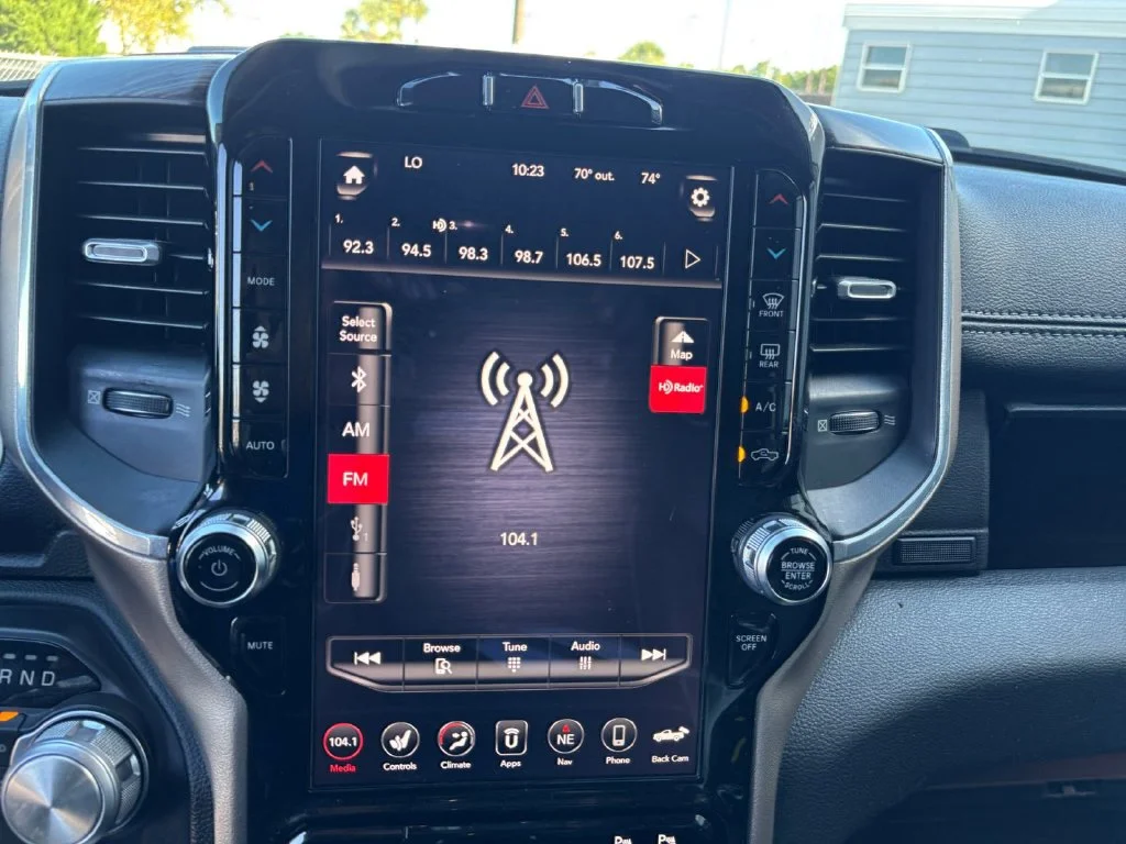 Used 2019 Black Ram Laramie image 20