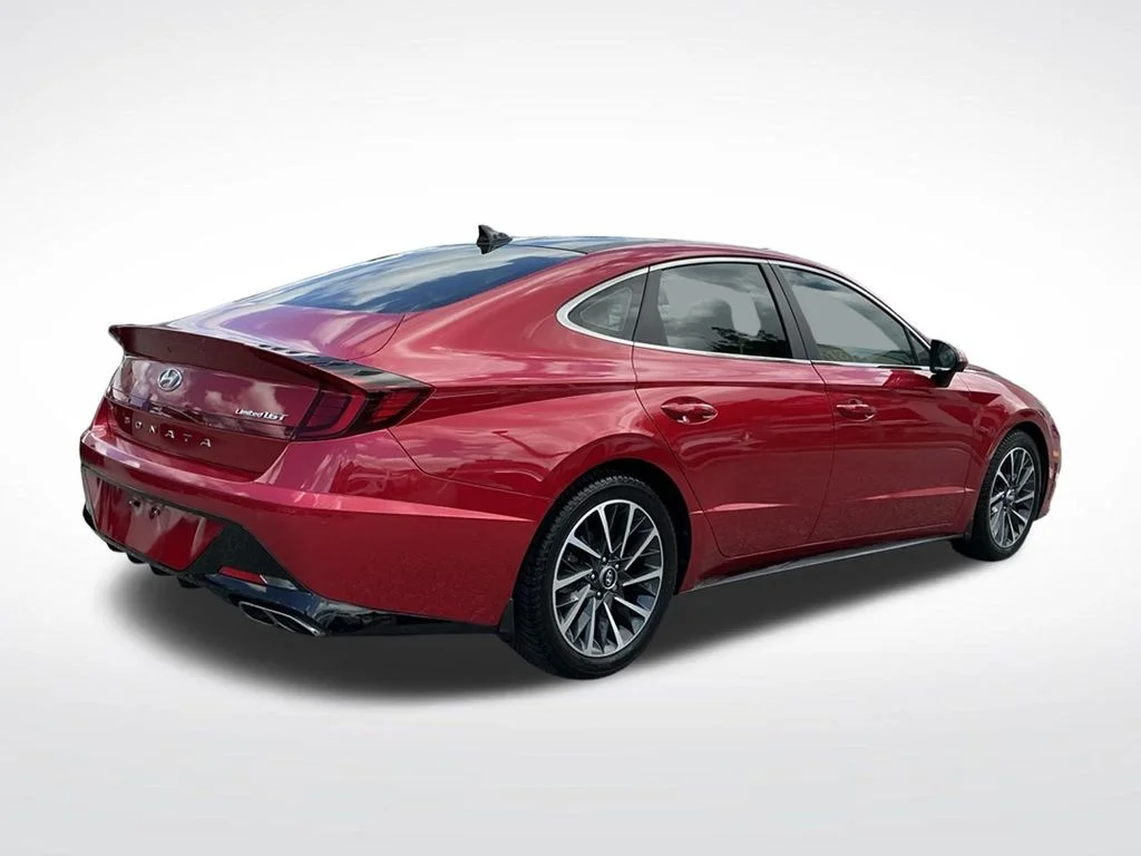 Used 2020 Red Hyundai Limited image 13