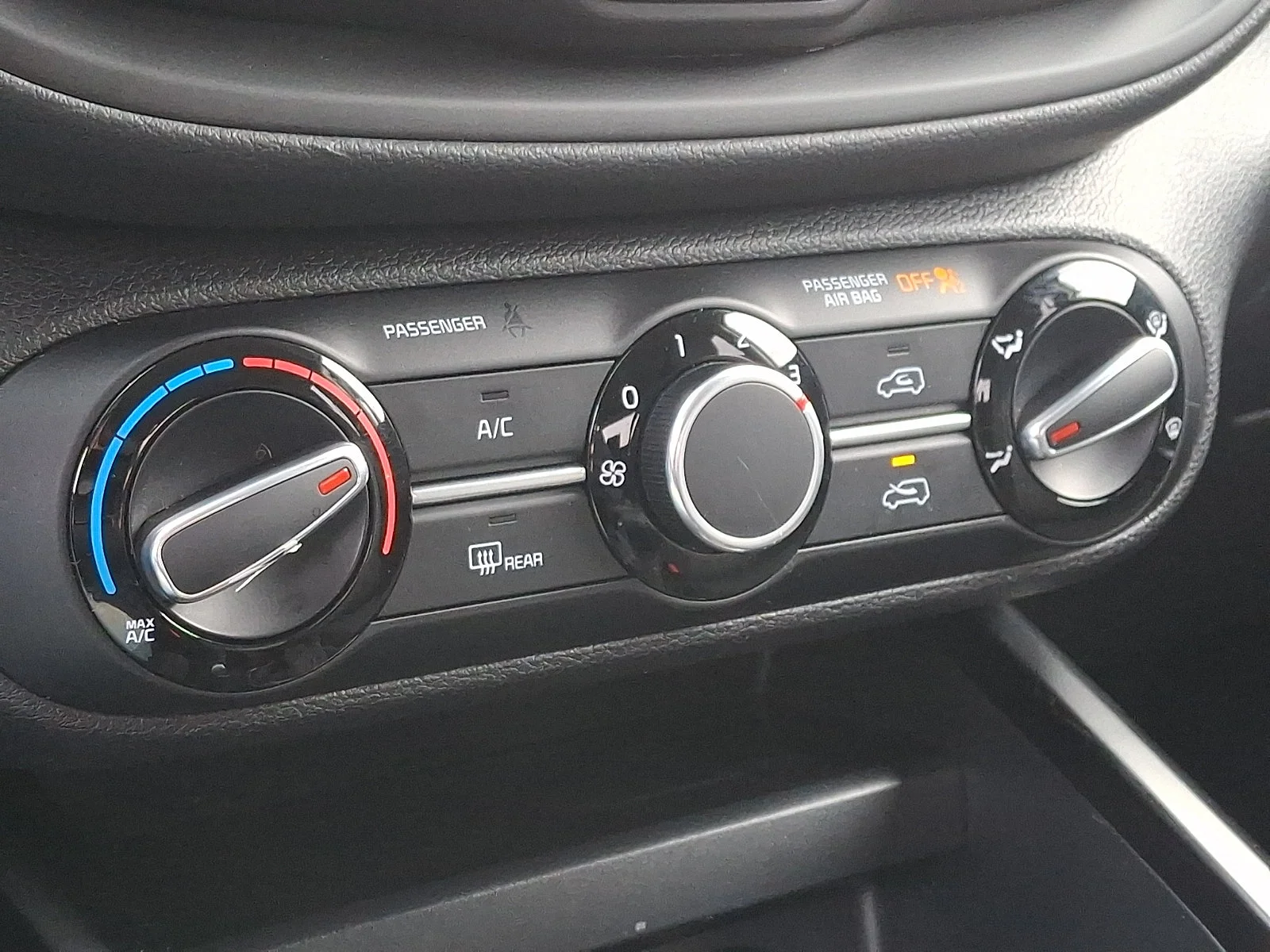 Certified Used 2020 Silver Kia S image 15