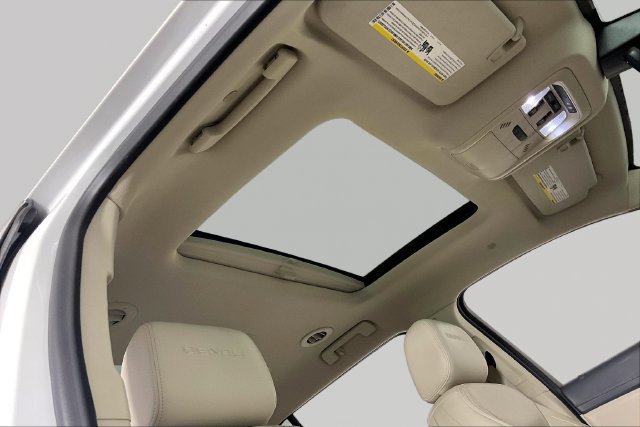 Used 2020 White GMC Denali image 15