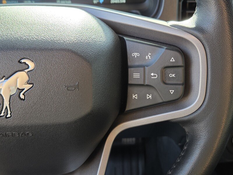 Used 2025 Gray Ford Badlands image 27
