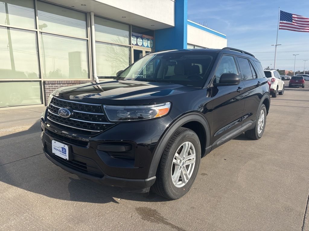 2021 Ford Explorer XLT 4WD's photo