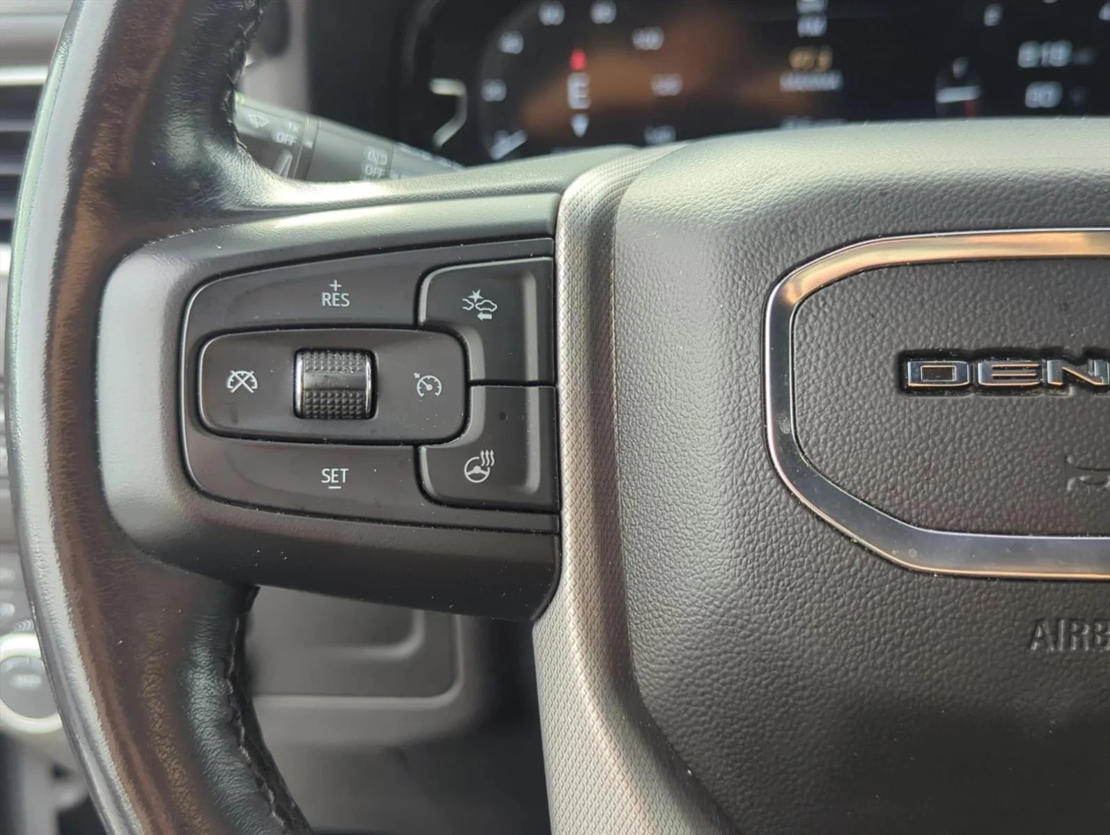 Used 2023 Summit White GMC Denali image 13