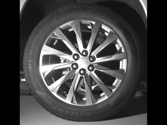 Used 2022 IRIDESCENT PEARL TRICOAT Chevrolet Premier image 11