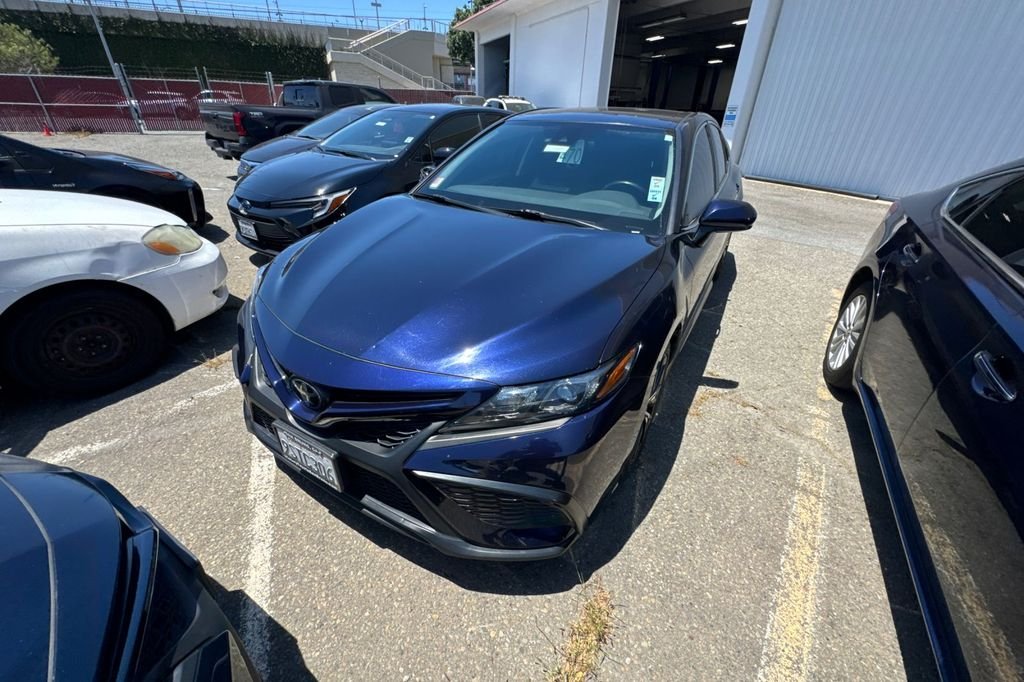 Used 2021 Toyota Camry SE with VIN 4T1G11AK6MU454278 for sale in San Bruno, CA