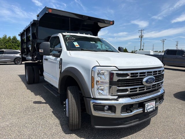 2025 Ford Chassis Cab F-550® XL