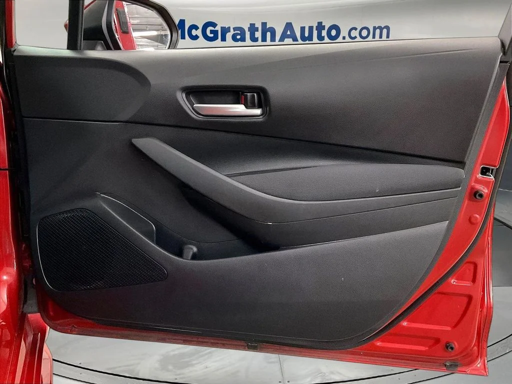 Used 2021 Red Toyota LE image 28