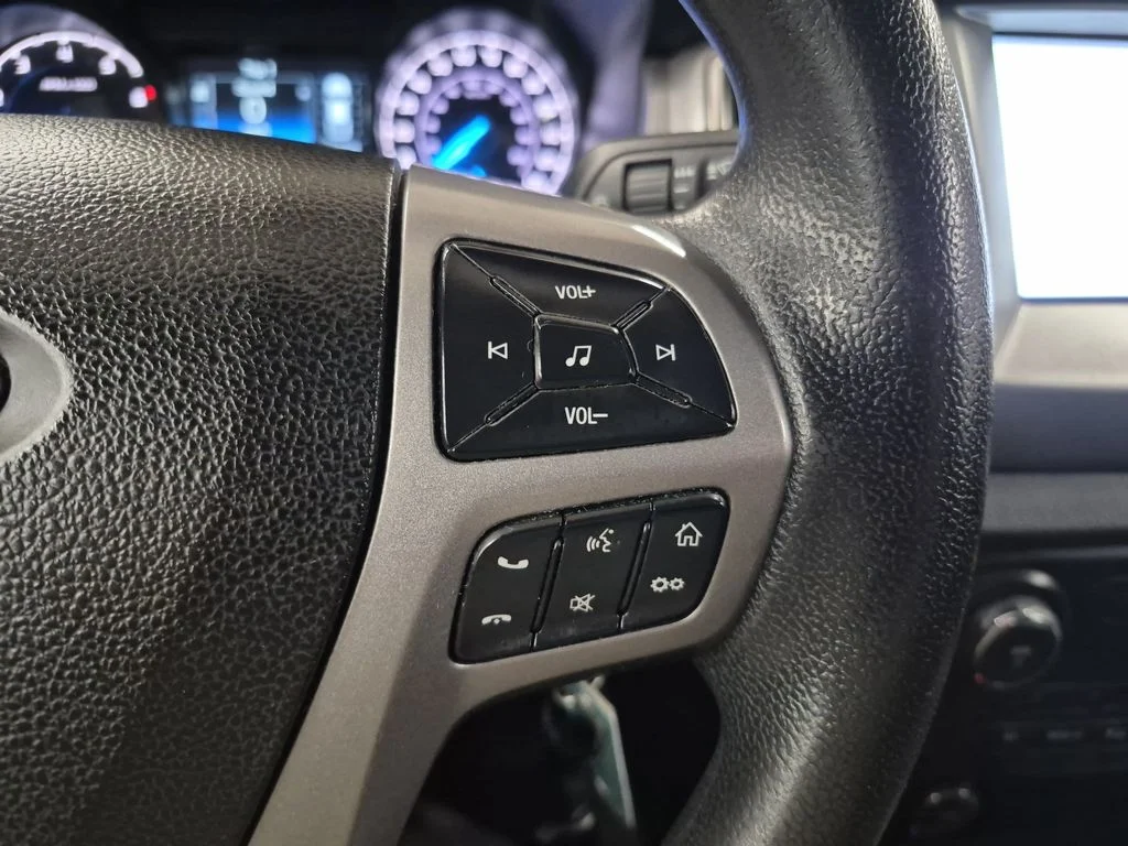 Used 2021 Oxford White Ford XLT image 25