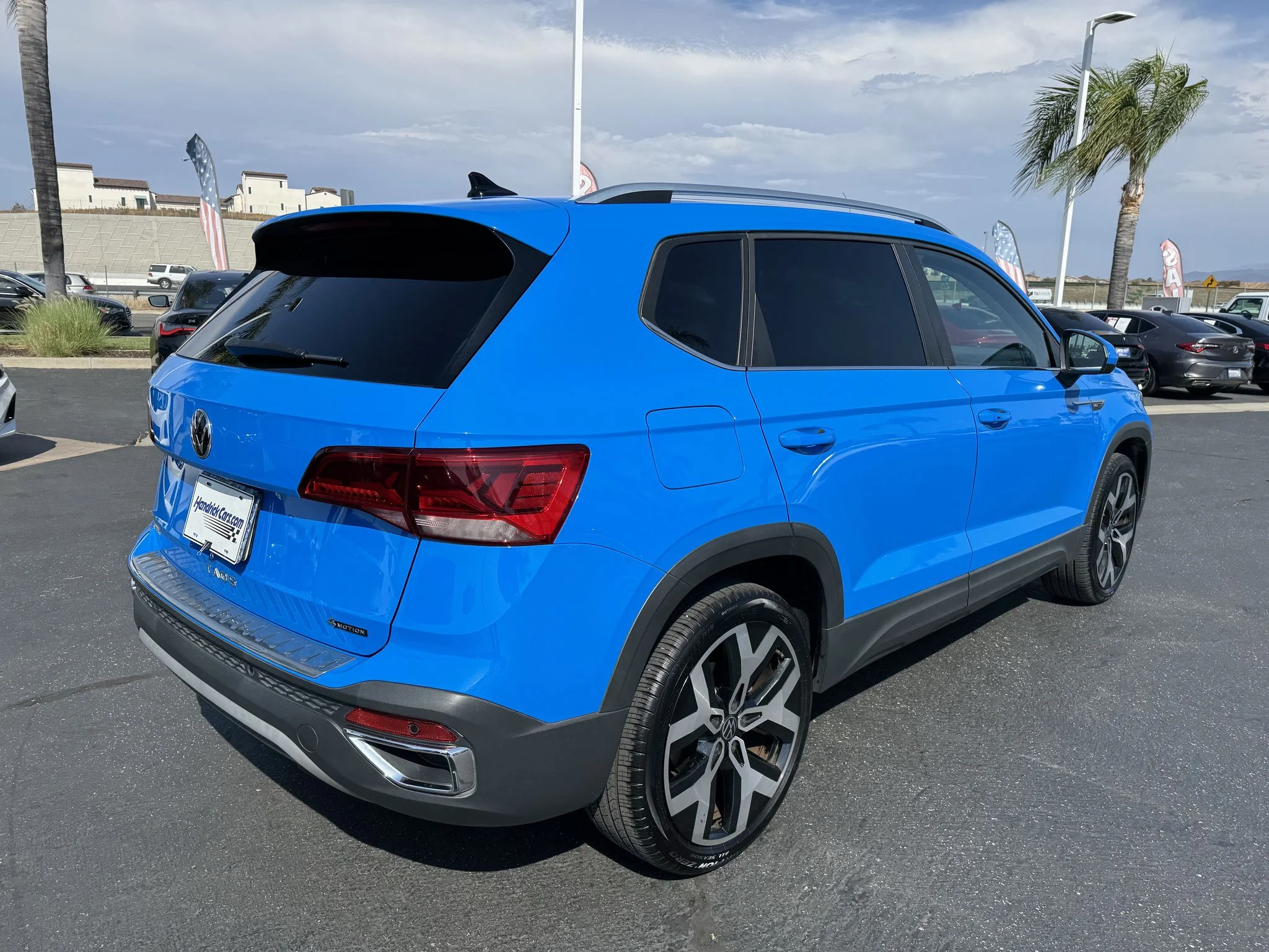 Certified Used 2023 Cornflower Blue Volkswagen SEL 4Motion image 8