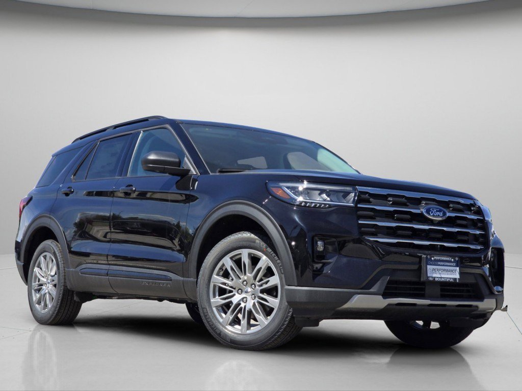 New 2026 Agate Black Metallic Ford Active image 2