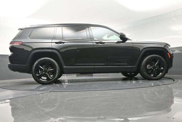 Used 2024 Black Jeep Limited image 40