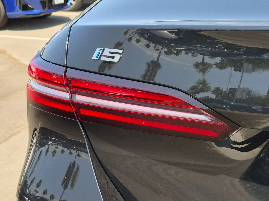 New 2027 Black BMW eDrive40 image 24