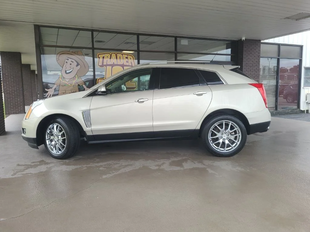 Used 2014 Cadillac SRX Performance Collection with VIN 3GYFNCE38ES548385 for sale in Metairie, LA