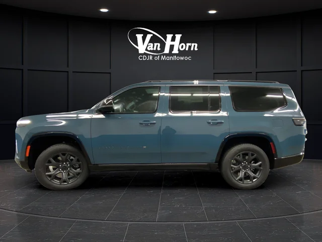 New 2026 Steel Blue Exterior Paint Jeep Limited Altitude image 4