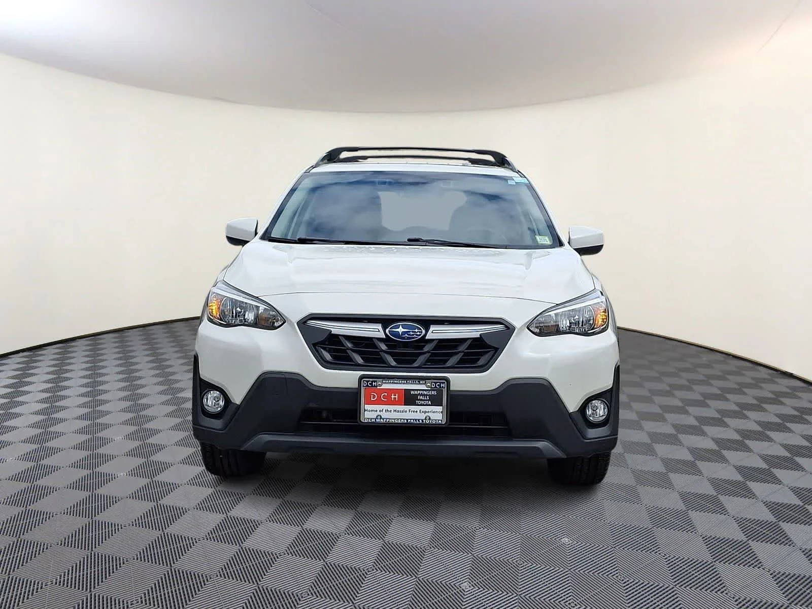 Used 2022 Crystal White Pearl Subaru Premium image 3