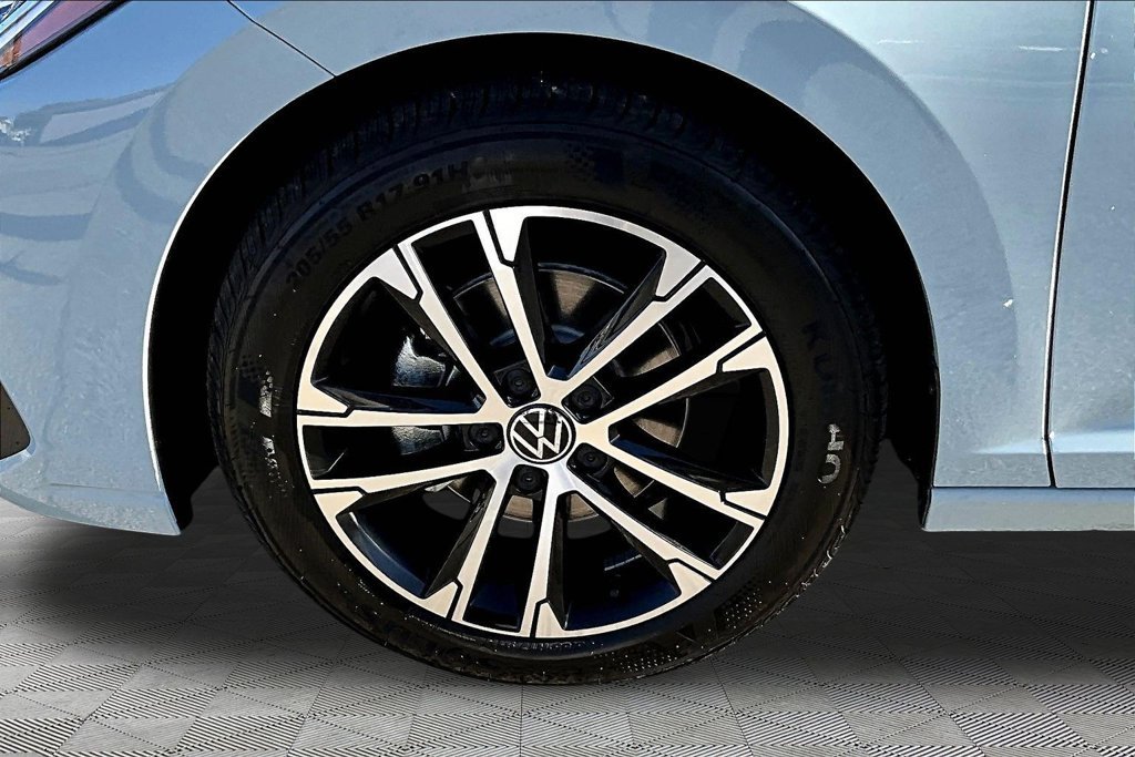 New 2027 Gray Volkswagen 1.5T Sport image 29