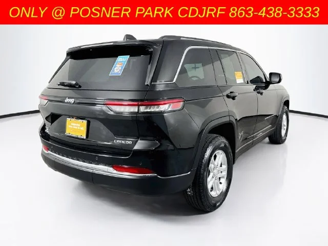 Used 2023 Black Jeep Laredo image 7