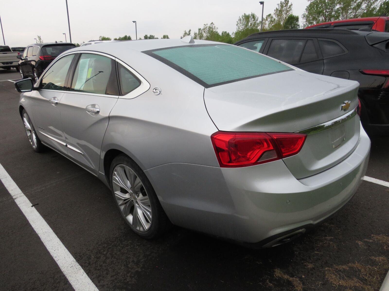 Used 2014 Silver Ice Metallic Chevrolet LTZ image 7