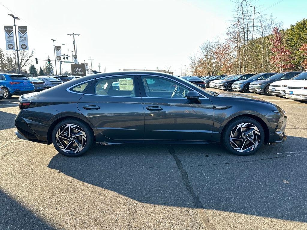 New 2026 Gray Hyundai SEL Sport image 7