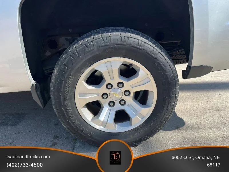 Used 2015 Silver Chevrolet Z71 LT Pickup 4D 5 3/4 ft image 11