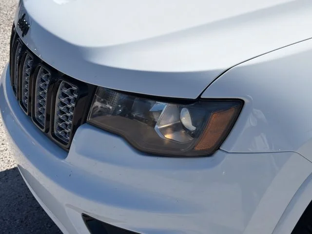 Used 2019 White Jeep Altitude image 8