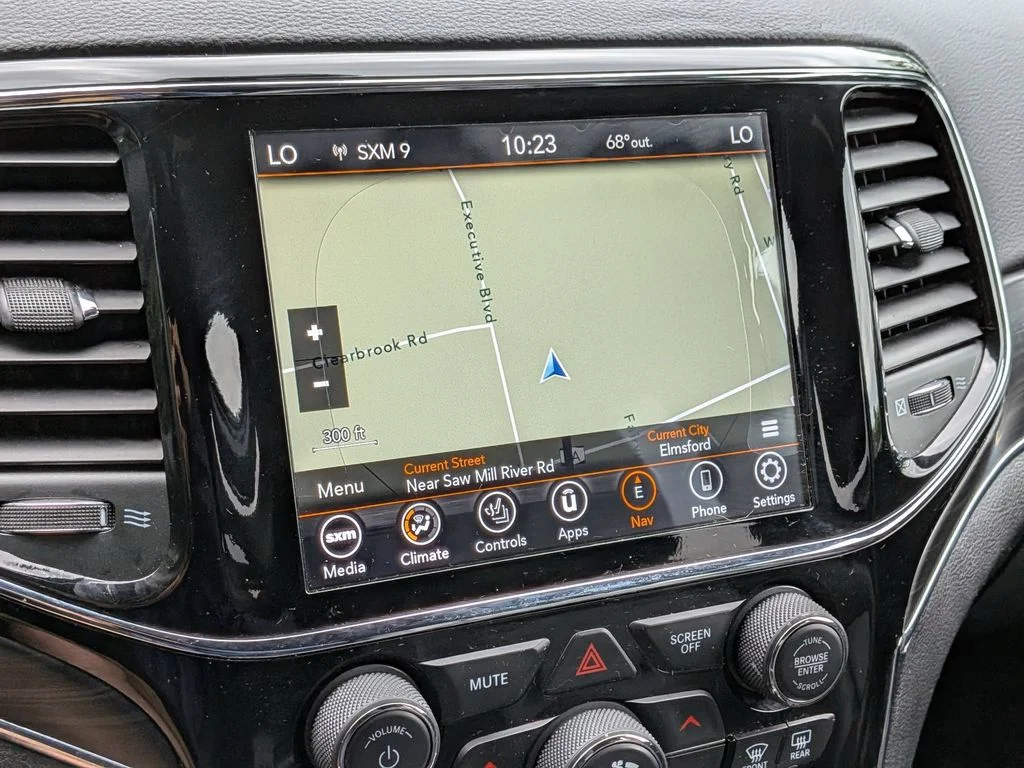 Used 2020 White Jeep Limited image 19