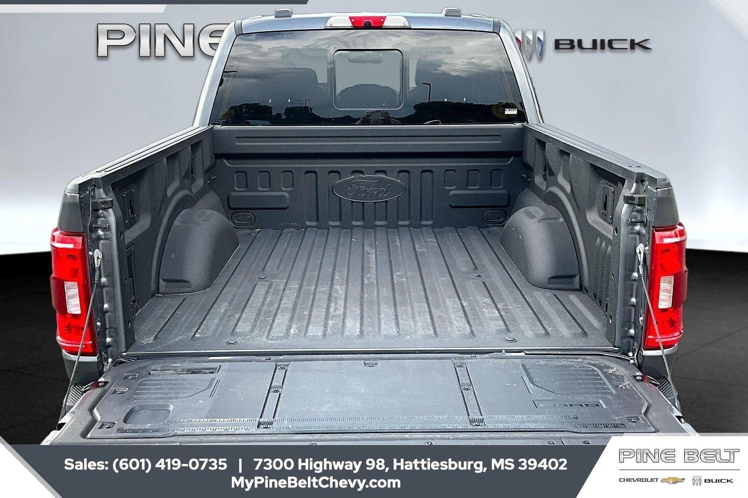 Used 2023 Carbonized Gray Ford XLT image 5