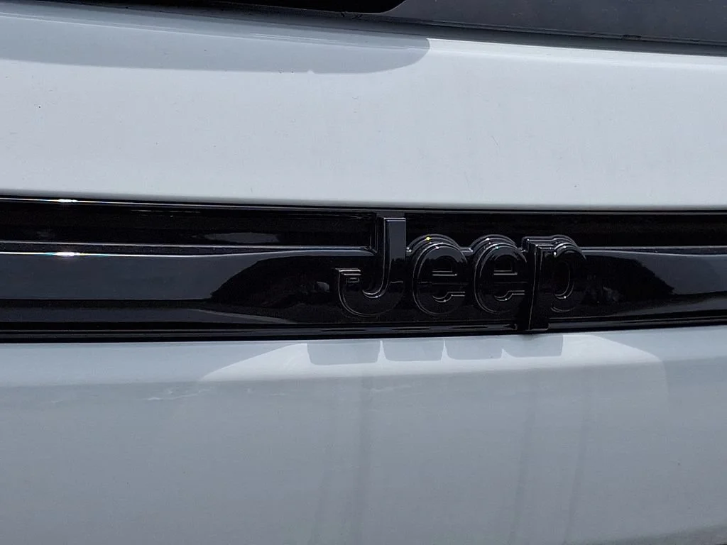 New 2026 Bright White Clearcoat Jeep Limited image 21