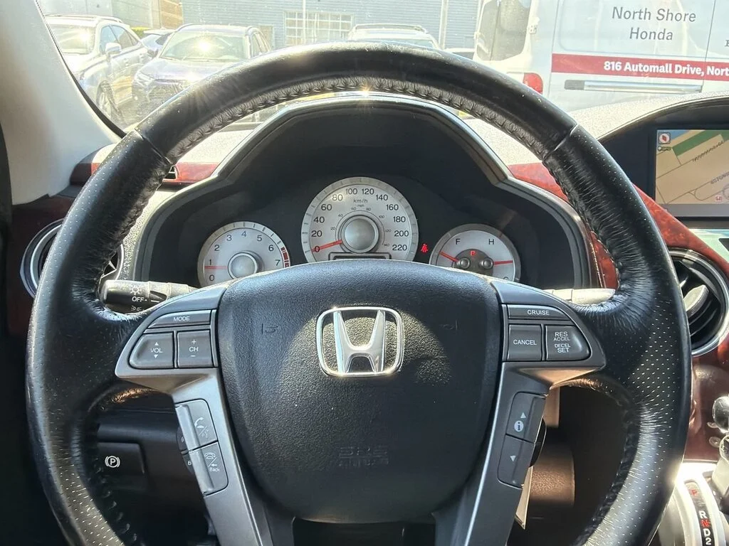 Used 2009  Honda Touring 4WD 5AT Dilawri Certified   Local BC   On- image 22