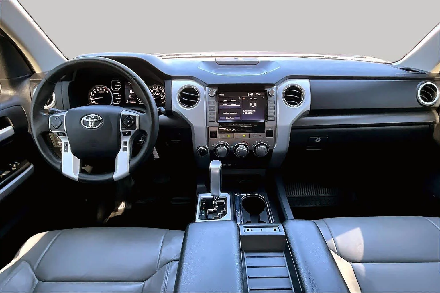 Used 2020 Magnetic Grey Metallic Toyota SR5 image 16