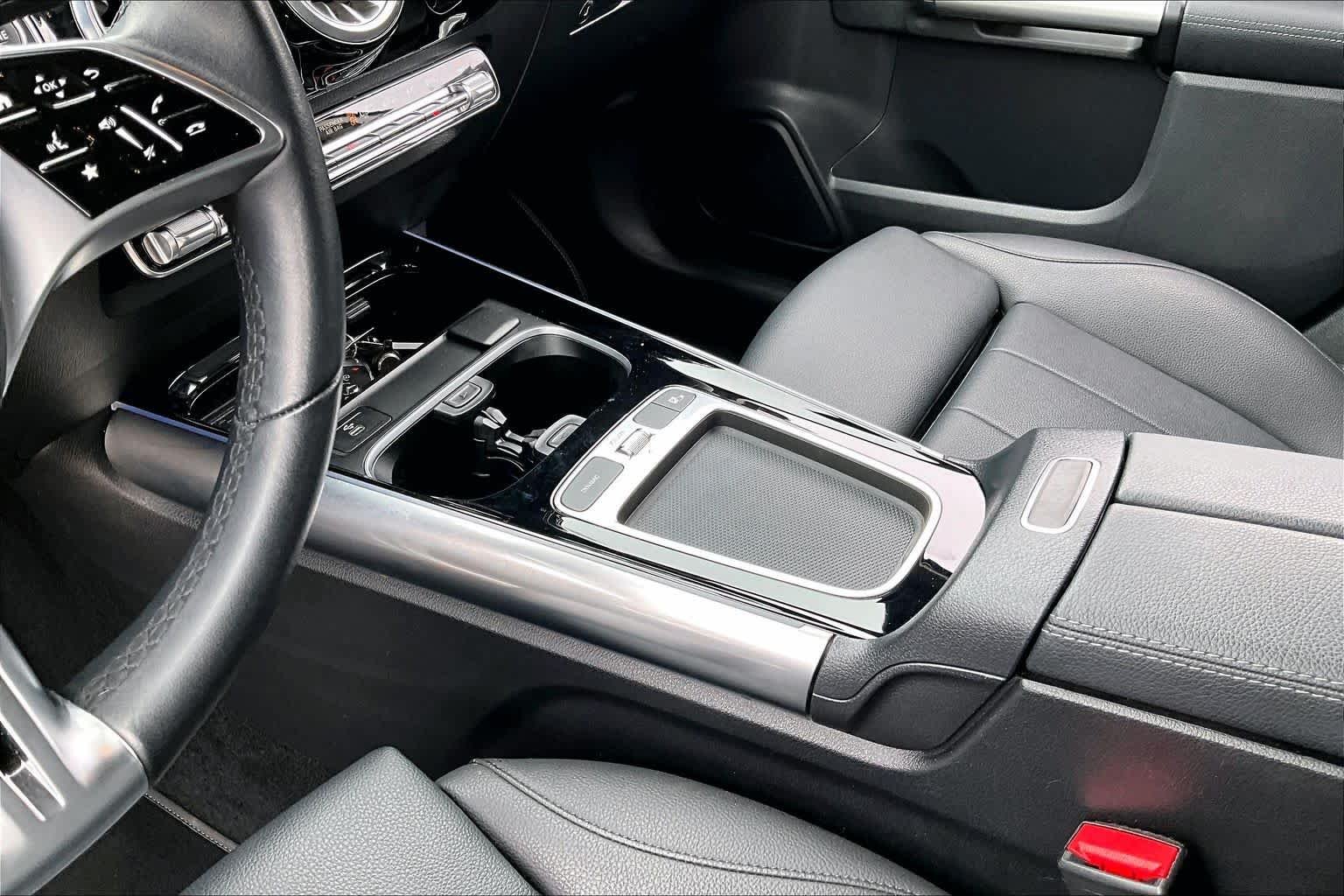 Used 2025 Polar White Mercedes-Benz GLA 250 image 16