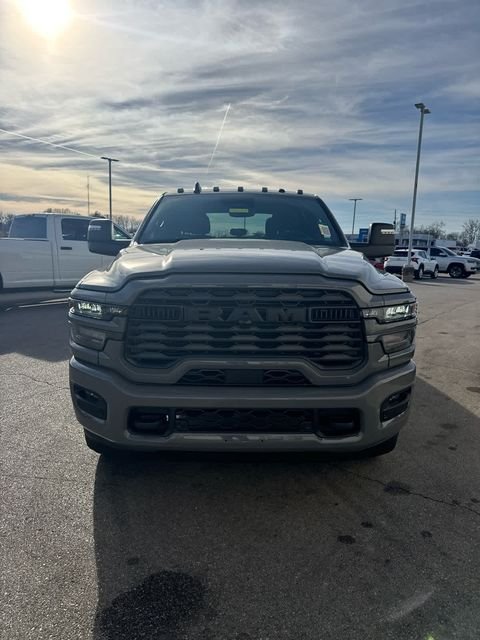 New 2026 Ceramic Gray Clear-Coat Exterior Paint RAM Big Horn image 7