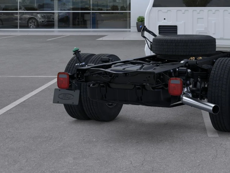 New 2026 Oxford White Ford F-350® XL image 46