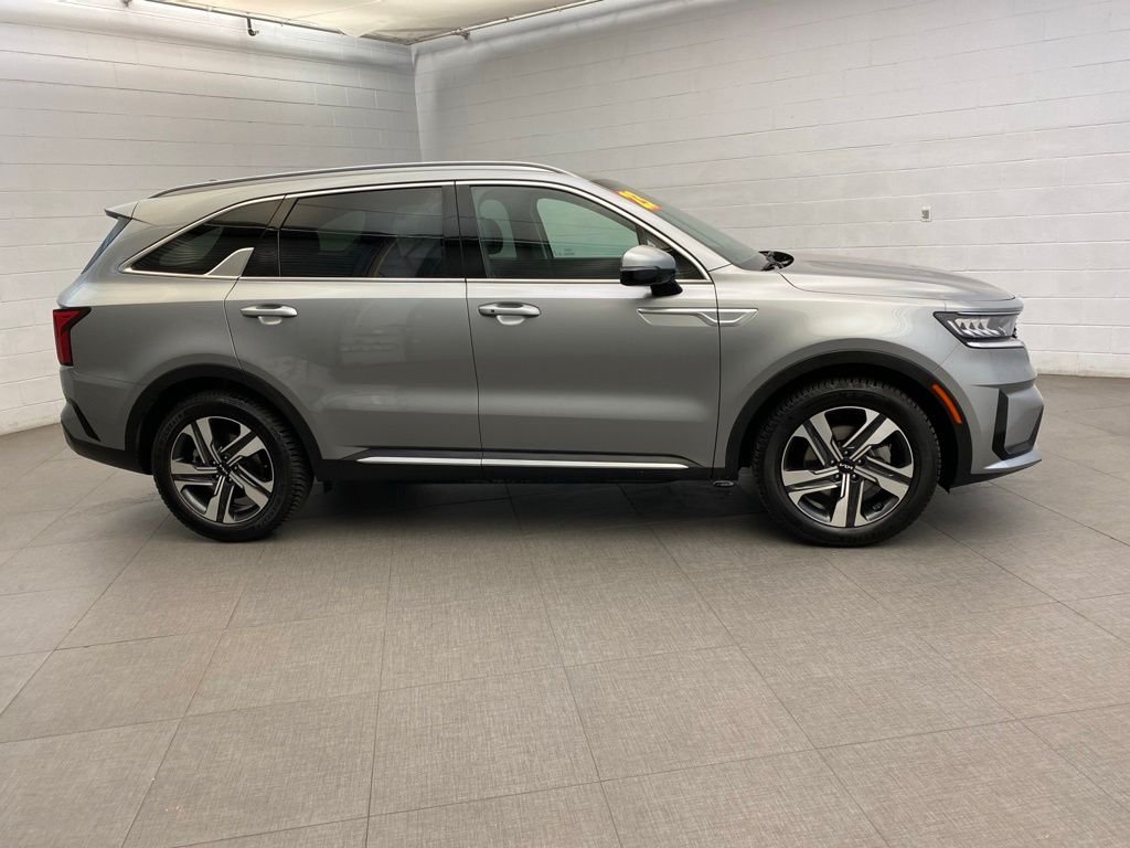 Used 2023 Gray Kia EX image 6